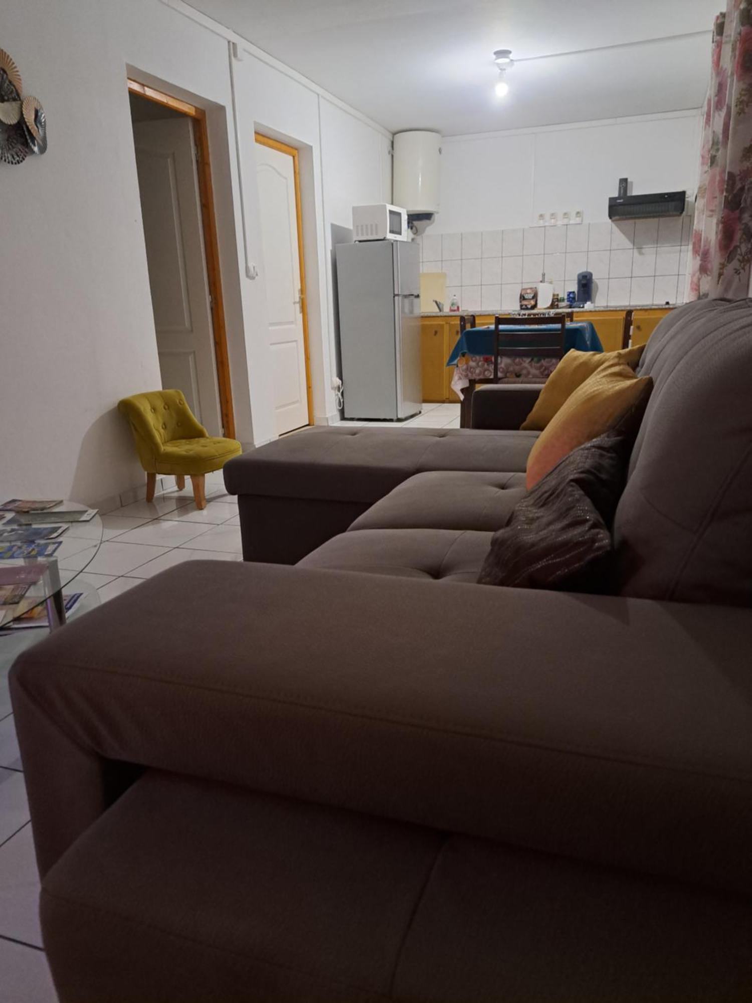 圣丹尼斯Appart A La Res Andy Accueillant 1 A 5 Pers Arrive Autonome , 2 Places De Parking Dans La Cour Devant La Maison公寓 外观 照片